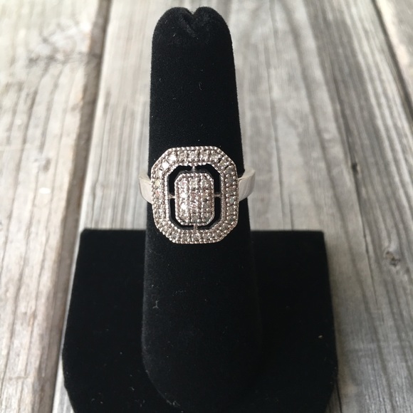 Jewelry - Cubic zirconia and sterling silver ring size 6